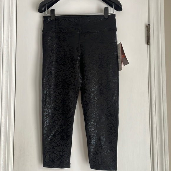 NWT Inner Spirit Black Shiny Yoga Pants XS - Picture 1 of 8
